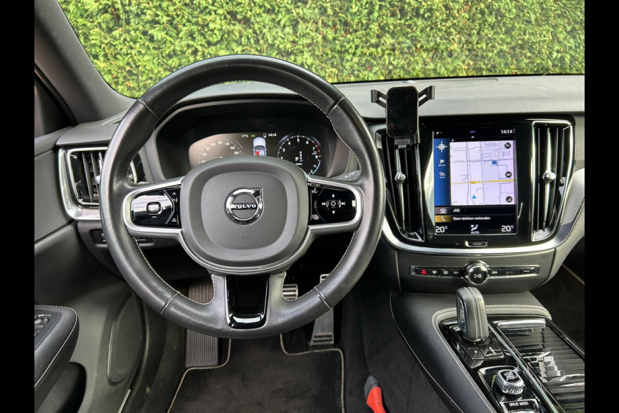 Volvo V60 2.0 T6 Recharge AWD R-Design Leder AllSeason !!NIEUWBINNEN!!