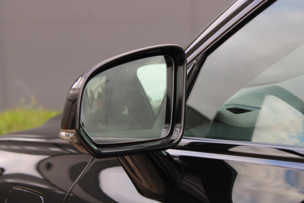 Volvo V60 2.0 T6 Recharge AWD R-Design Leder AllSeason !!NIEUWBINNEN!!
