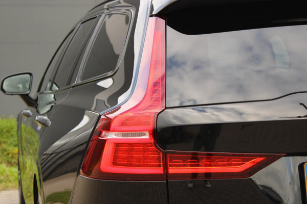 Volvo V60 2.0 T6 Recharge AWD R-Design Leder AllSeason !!NIEUWBINNEN!!