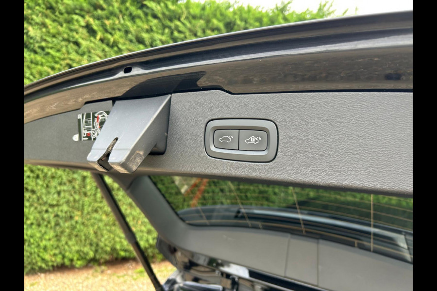 Volvo V60 2.0 T6 Recharge AWD R-Design Leder AllSeason !!NIEUWBINNEN!!