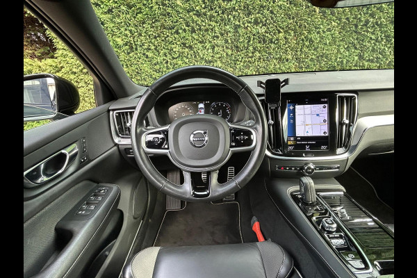 Volvo V60 2.0 T6 Recharge AWD R-Design Leder AllSeason !!NIEUWBINNEN!!