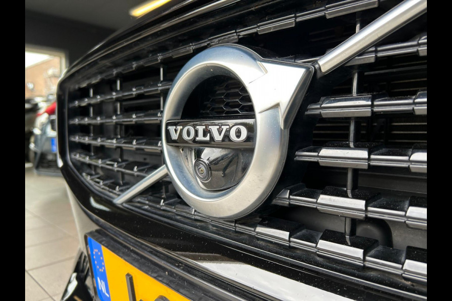 Volvo V60 2.0 T6 Recharge AWD R-Design Leder AllSeason !!NIEUWBINNEN!!