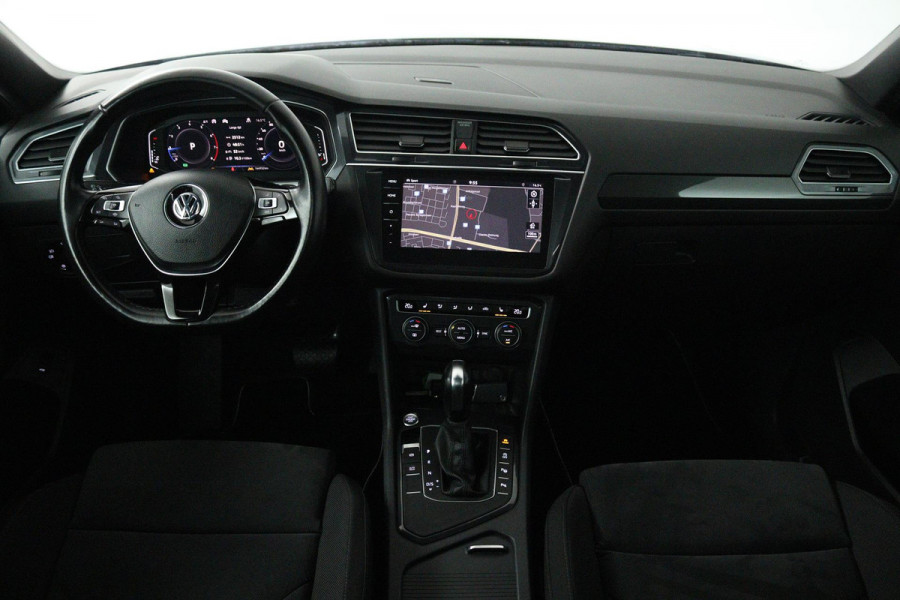 Volkswagen Tiguan Allspace 1.5 TSI Highline Business R 7p (PANORAMADAK, TREKHAAK, CAMERA, STOELVERWARMING, DIGITALE COCKPIT) Volkswagen Tiguan Allspace 1.5 TSI Highline Business R 7p (PANORAMADAK, TREKHAAK, CAMERA, STOELVERWARMING, DIGITALE COCKPIT)