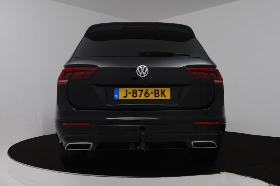 Volkswagen Tiguan Allspace 1.5 TSI Highline Business R 7p (PANORAMADAK, TREKHAAK, CAMERA, STOELVERWARMING, DIGITALE COCKPIT) Volkswagen Tiguan Allspace 1.5 TSI Highline Business R 7p (PANORAMADAK, TREKHAAK, CAMERA, STOELVERWARMING, DIGITALE COCKPIT)