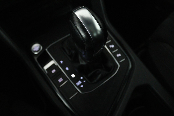 Volkswagen Tiguan Allspace 1.5 TSI Highline Business R 7p (PANORAMADAK, TREKHAAK, CAMERA, STOELVERWARMING, DIGITALE COCKPIT) Volkswagen Tiguan Allspace 1.5 TSI Highline Business R 7p (PANORAMADAK, TREKHAAK, CAMERA, STOELVERWARMING, DIGITALE COCKPIT)