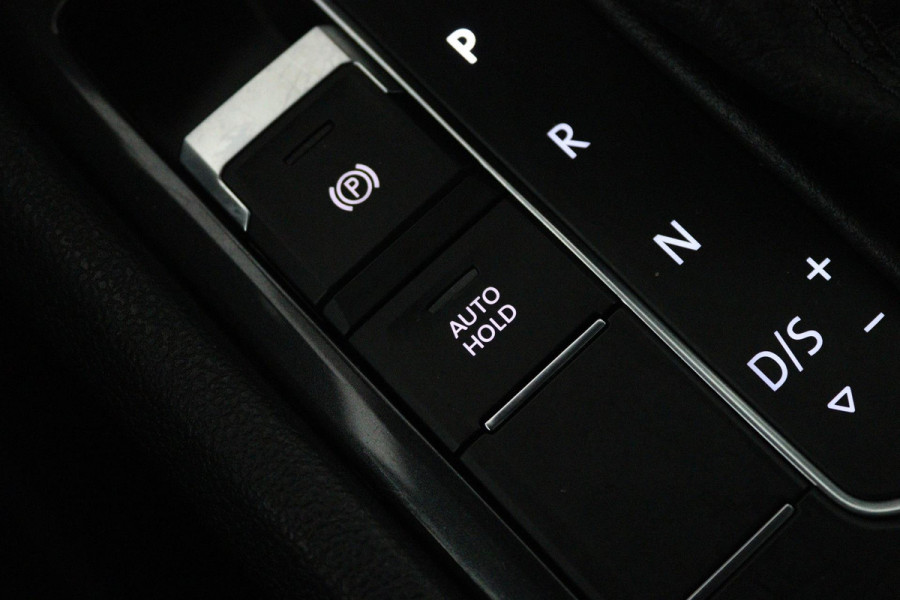 Volkswagen Tiguan Allspace 1.5 TSI Highline Business R 7p (PANORAMADAK, TREKHAAK, CAMERA, STOELVERWARMING, DIGITALE COCKPIT) Volkswagen Tiguan Allspace 1.5 TSI Highline Business R 7p (PANORAMADAK, TREKHAAK, CAMERA, STOELVERWARMING, DIGITALE COCKPIT)