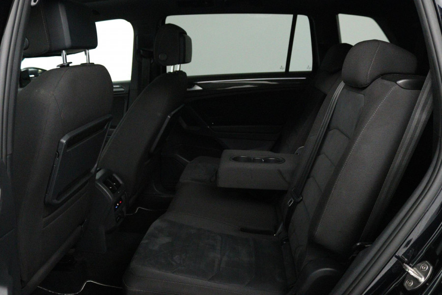 Volkswagen Tiguan Allspace 1.5 TSI Highline Business R 7p (PANORAMADAK, TREKHAAK, CAMERA, STOELVERWARMING, DIGITALE COCKPIT) Volkswagen Tiguan Allspace 1.5 TSI Highline Business R 7p (PANORAMADAK, TREKHAAK, CAMERA, STOELVERWARMING, DIGITALE COCKPIT)