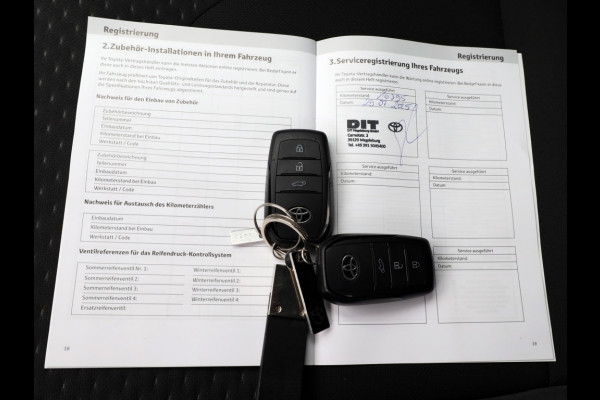 Toyota Corolla Touring Sports Hybrid 200 Executive | Panoramadak | JBL-Audio | Head-Up