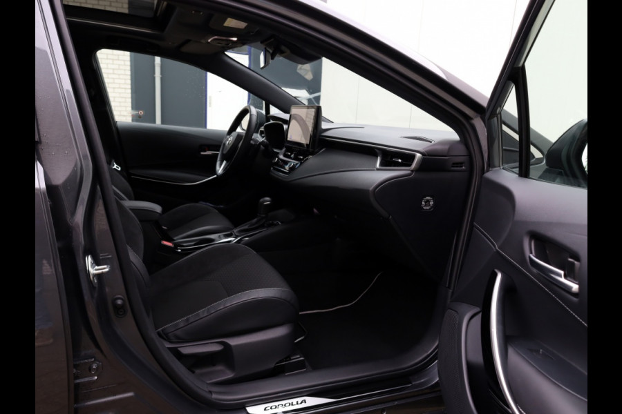 Toyota Corolla Touring Sports Hybrid 200 Executive | Panoramadak | JBL-Audio | Head-Up