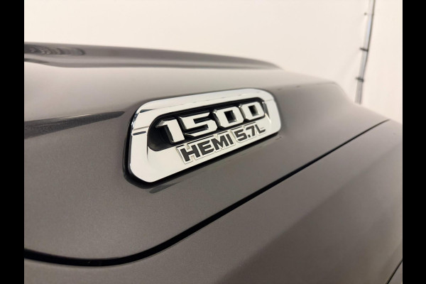 Dodge Ram 1500 5.7 V8 4x4 Crew Cab Limited|PANO|WEINIG KM |INRUIL MOGELIJK Dodge Ram 1500 5.7 V8 4x4 Crew Cab Limited|PANO|WEINIG KM |INRUIL MOGELIJK