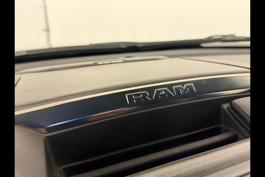 Dodge Ram 1500 5.7 V8 4x4 Crew Cab Limited|PANO|WEINIG KM |INRUIL MOGELIJK Dodge Ram 1500 5.7 V8 4x4 Crew Cab Limited|PANO|WEINIG KM |INRUIL MOGELIJK