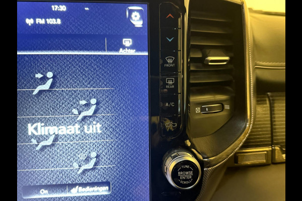 Dodge Ram 1500 5.7 V8 4x4 Crew Cab Limited|PANO|WEINIG KM |INRUIL MOGELIJK Dodge Ram 1500 5.7 V8 4x4 Crew Cab Limited|PANO|WEINIG KM |INRUIL MOGELIJK