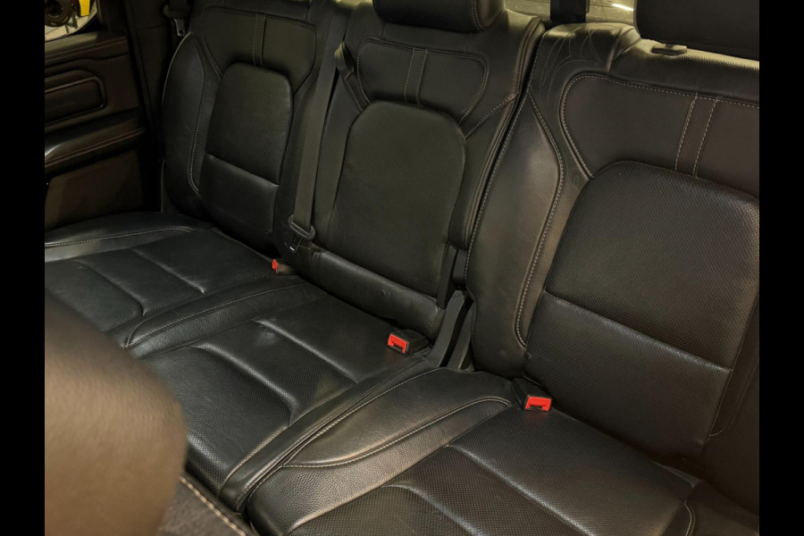 Dodge Ram 1500 5.7 V8 4x4 Crew Cab Limited|PANO|WEINIG KM |INRUIL MOGELIJK Dodge Ram 1500 5.7 V8 4x4 Crew Cab Limited|PANO|WEINIG KM |INRUIL MOGELIJK