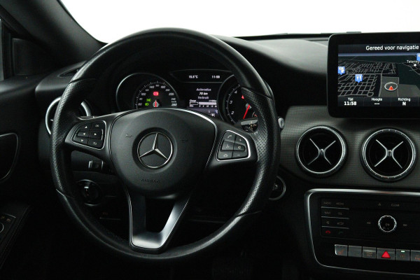 Mercedes-Benz CLA-Klasse 180 AMG Night Edition Plus (PARKEERSENSOREN, STOELVERWARMING, CRUISE CONTROL, NAVIGATIE) Mercedes-Benz CLA-Klasse 180 AMG Night Edition Plus (PARKEERSENSOREN, STOELVERWARMING, CRUISE CONTROL, NAVIGATIE)