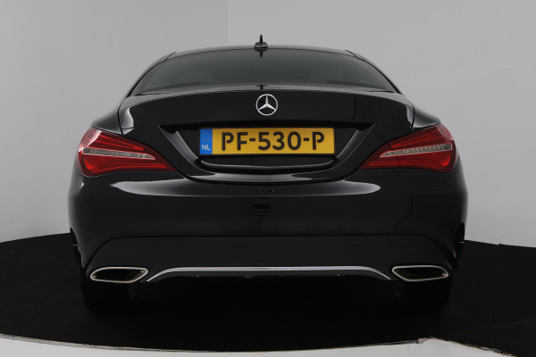 Mercedes-Benz CLA-Klasse 180 AMG Night Edition Plus (PARKEERSENSOREN, STOELVERWARMING, CRUISE CONTROL, NAVIGATIE) Mercedes-Benz CLA-Klasse 180 AMG Night Edition Plus (PARKEERSENSOREN, STOELVERWARMING, CRUISE CONTROL, NAVIGATIE)