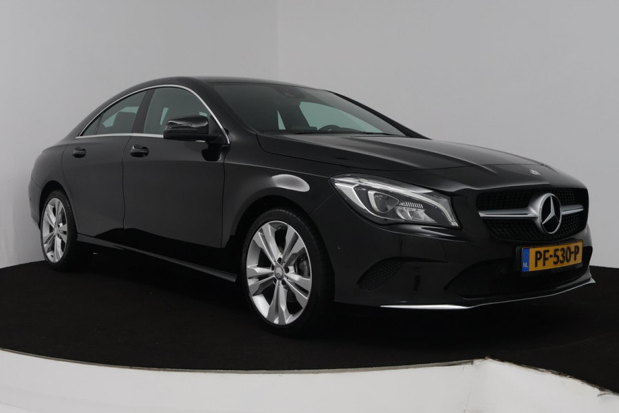 Mercedes-Benz CLA-Klasse 180 AMG Night Edition Plus (PARKEERSENSOREN, STOELVERWARMING, CRUISE CONTROL, NAVIGATIE) Mercedes-Benz CLA-Klasse 180 AMG Night Edition Plus (PARKEERSENSOREN, STOELVERWARMING, CRUISE CONTROL, NAVIGATIE)
