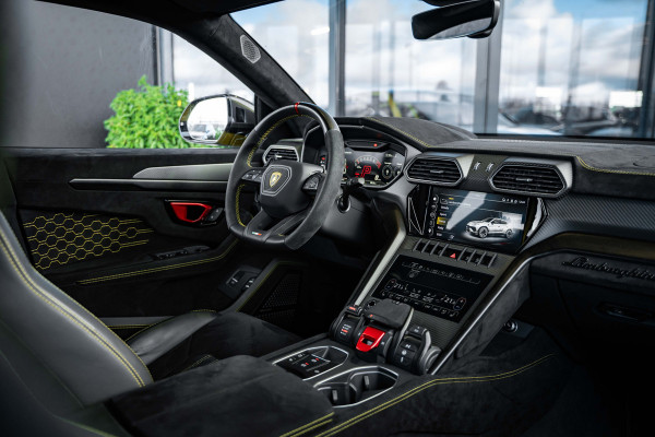 Lamborghini Urus 4.0 V8 Performante - Carbon | B&O Advanced | Alcantara | Stoelmassage & Koeling Lamborghini Urus 4.0 V8 Performante - Carbon | B&O Advanced | Alcantara | Stoelmassage & Koeling
