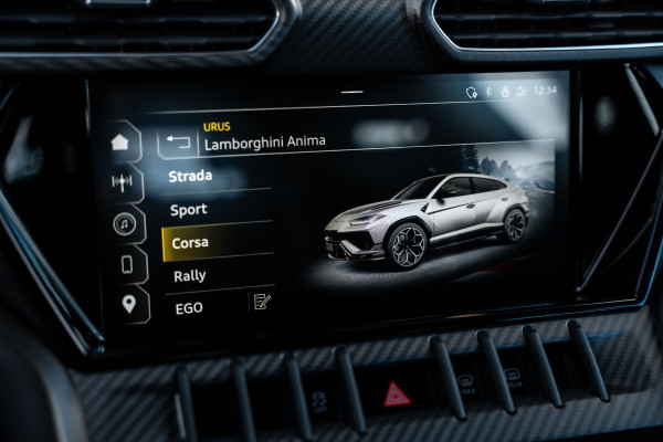 Lamborghini Urus 4.0 V8 Performante - Carbon | B&O Advanced | Alcantara | Stoelmassage & Koeling Lamborghini Urus 4.0 V8 Performante - Carbon | B&O Advanced | Alcantara | Stoelmassage & Koeling