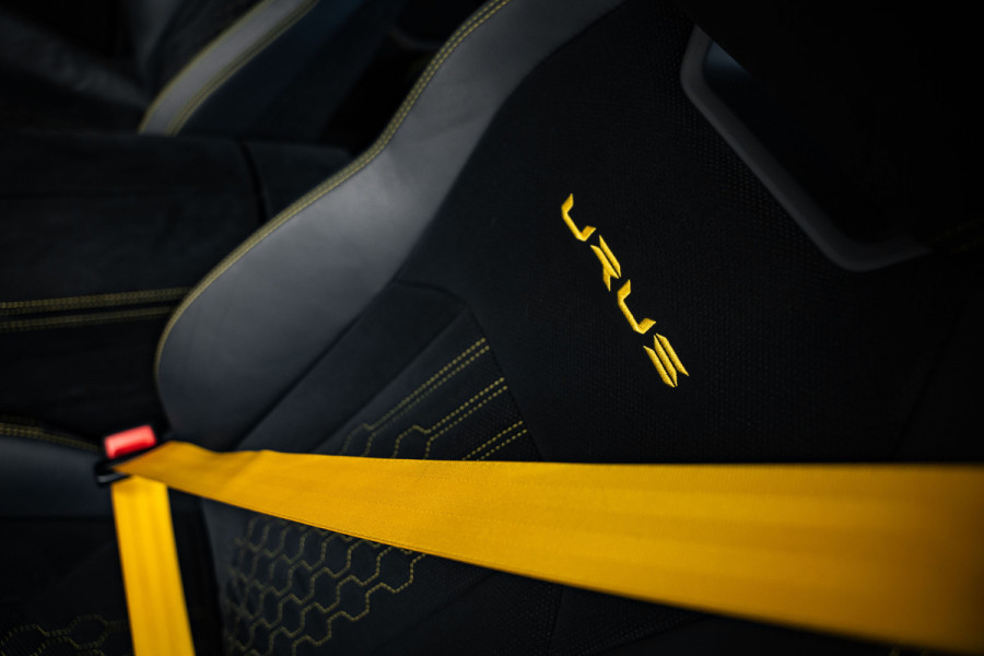 Lamborghini Urus 4.0 V8 Performante - Carbon | B&O Advanced | Alcantara | Stoelmassage & Koeling Lamborghini Urus 4.0 V8 Performante - Carbon | B&O Advanced | Alcantara | Stoelmassage & Koeling