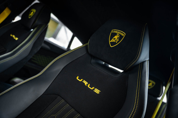 Lamborghini Urus 4.0 V8 Performante - Carbon | B&O Advanced | Alcantara | Stoelmassage & Koeling Lamborghini Urus 4.0 V8 Performante - Carbon | B&O Advanced | Alcantara | Stoelmassage & Koeling