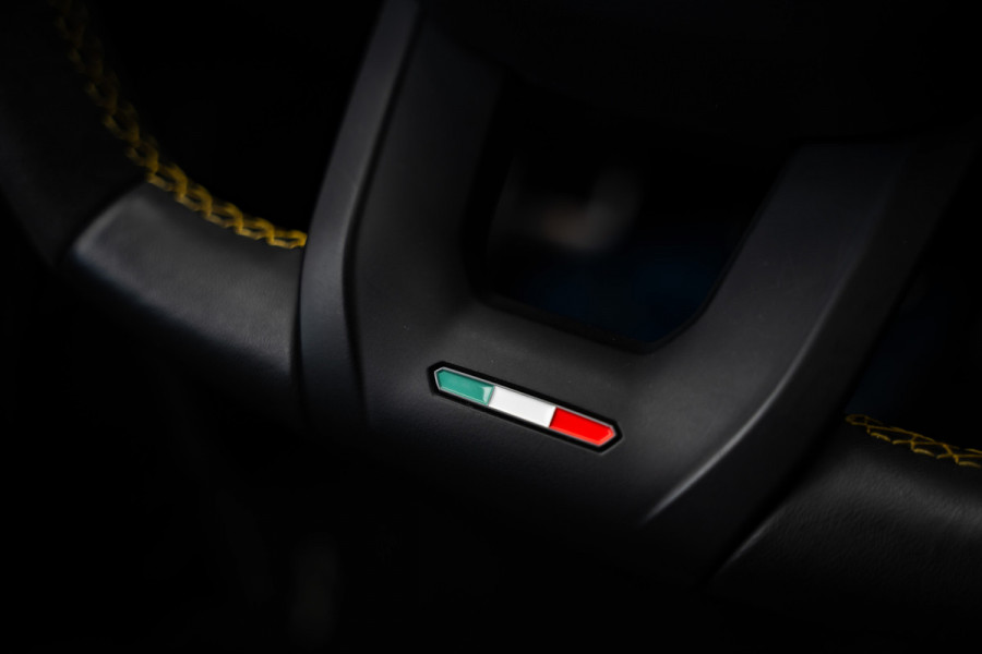 Lamborghini Urus 4.0 V8 Performante - Carbon | B&O Advanced | Alcantara | Stoelmassage & Koeling Lamborghini Urus 4.0 V8 Performante - Carbon | B&O Advanced | Alcantara | Stoelmassage & Koeling