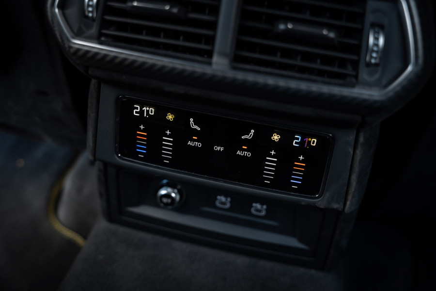 Lamborghini Urus 4.0 V8 Performante - Carbon | B&O Advanced | Alcantara | Stoelmassage & Koeling Lamborghini Urus 4.0 V8 Performante - Carbon | B&O Advanced | Alcantara | Stoelmassage & Koeling