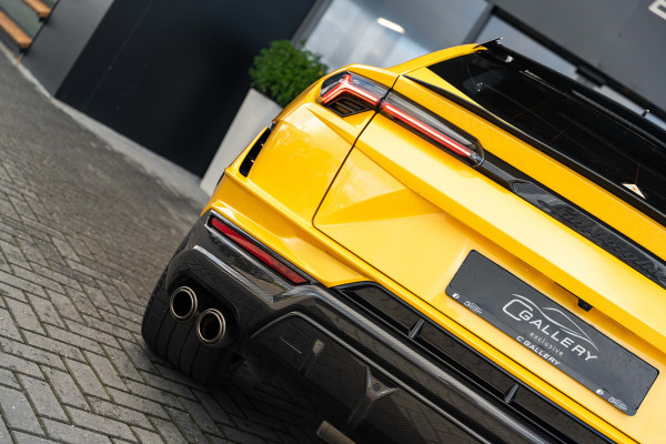 Lamborghini Urus 4.0 V8 Performante - Carbon | B&O Advanced | Alcantara | Stoelmassage & Koeling Lamborghini Urus 4.0 V8 Performante - Carbon | B&O Advanced | Alcantara | Stoelmassage & Koeling