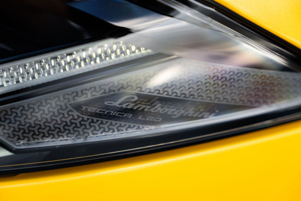 Lamborghini Urus 4.0 V8 Performante - Carbon | B&O Advanced | Alcantara | Stoelmassage & Koeling Lamborghini Urus 4.0 V8 Performante - Carbon | B&O Advanced | Alcantara | Stoelmassage & Koeling