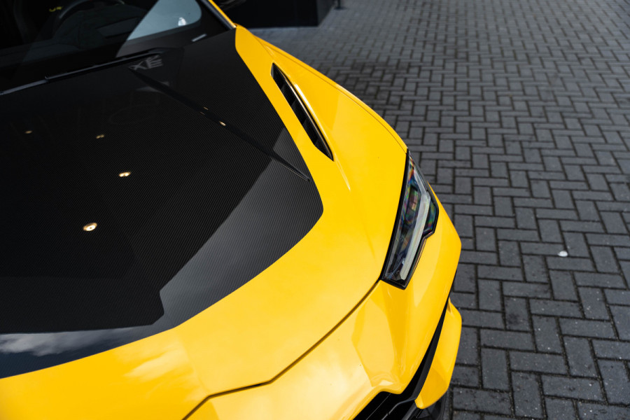 Lamborghini Urus 4.0 V8 Performante - Carbon | B&O Advanced | Alcantara | Stoelmassage & Koeling Lamborghini Urus 4.0 V8 Performante - Carbon | B&O Advanced | Alcantara | Stoelmassage & Koeling