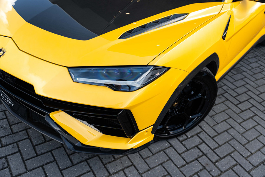 Lamborghini Urus 4.0 V8 Performante - Carbon | B&O Advanced | Alcantara | Stoelmassage & Koeling Lamborghini Urus 4.0 V8 Performante - Carbon | B&O Advanced | Alcantara | Stoelmassage & Koeling