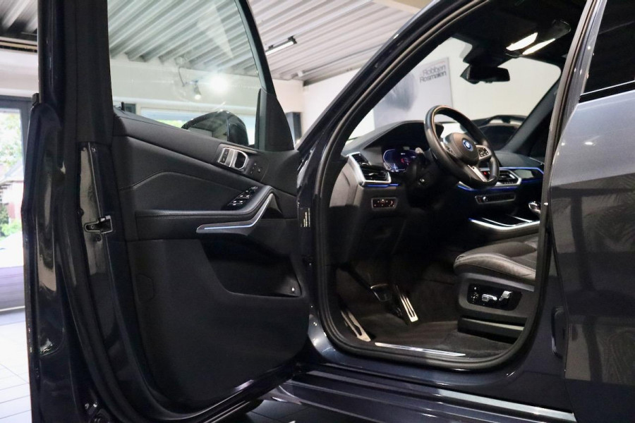 BMW X5 xDrive45e High Ex M Sport|PANO|4wSturing|VOL
