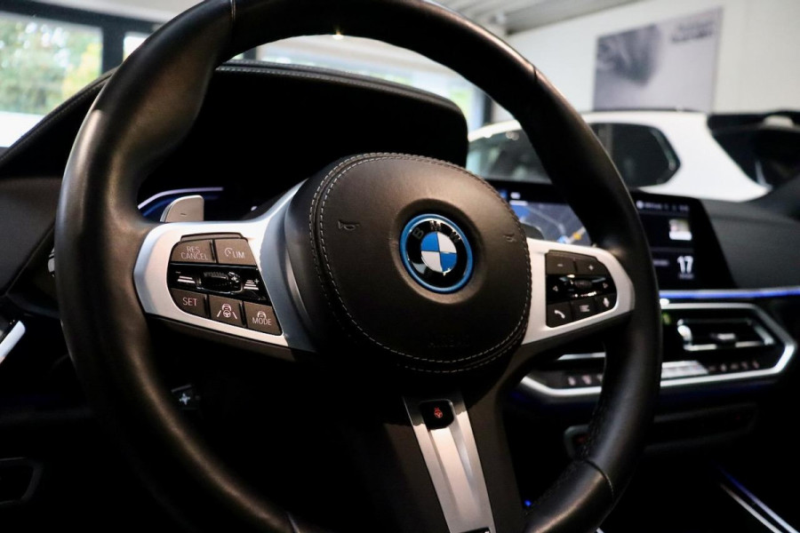 BMW X5 xDrive45e High Ex M Sport|PANO|4wSturing|VOL