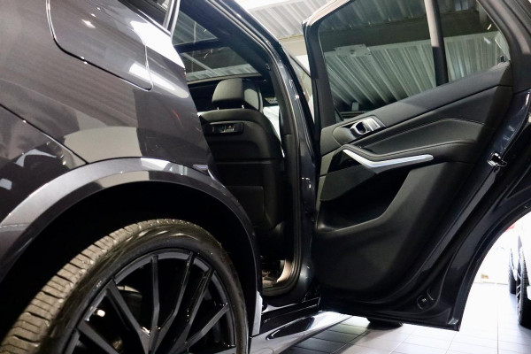 BMW X5 xDrive45e High Ex M Sport|PANO|4wSturing|VOL