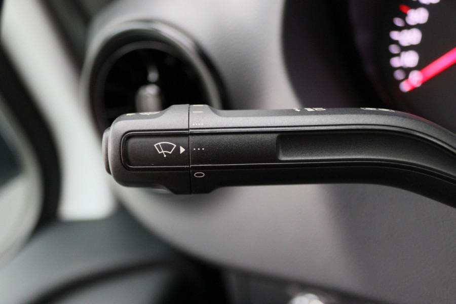 Mercedes-Benz Sprinter 317 CDI Aut. L2H1 3-Zits, Leer, Camera, Standkachel, Apple Carplay, Trekhaak, DAB, Cruise, 18" Mercedes-Benz Sprinter 317 CDI Aut. L2H1 3-Zits, Leer, Camera, Standkachel, Apple Carplay, Trekhaak, DAB, Cruise, 18"