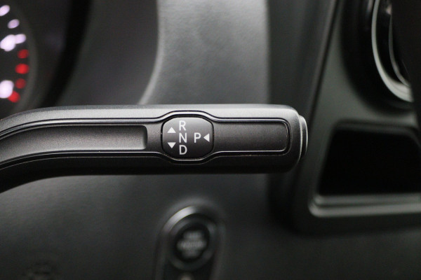 Mercedes-Benz Sprinter 317 CDI Aut. L2H1 3-Zits, Leer, Camera, Standkachel, Apple Carplay, Trekhaak, DAB, Cruise, 18" Mercedes-Benz Sprinter 317 CDI Aut. L2H1 3-Zits, Leer, Camera, Standkachel, Apple Carplay, Trekhaak, DAB, Cruise, 18"