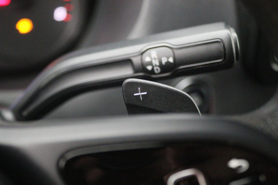 Mercedes-Benz Sprinter 317 CDI Aut. L2H1 3-Zits, Leer, Camera, Standkachel, Apple Carplay, Trekhaak, DAB, Cruise, 18" Mercedes-Benz Sprinter 317 CDI Aut. L2H1 3-Zits, Leer, Camera, Standkachel, Apple Carplay, Trekhaak, DAB, Cruise, 18"