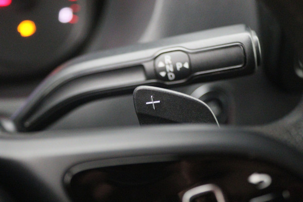 Mercedes-Benz Sprinter 317 CDI Aut. L2H1 3-Zits, Leer, Camera, Standkachel, Apple Carplay, Trekhaak, DAB, Cruise, 18" Mercedes-Benz Sprinter 317 CDI Aut. L2H1 3-Zits, Leer, Camera, Standkachel, Apple Carplay, Trekhaak, DAB, Cruise, 18"