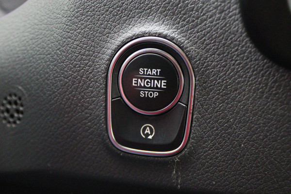 Mercedes-Benz Sprinter 317 CDI Aut. L2H1 3-Zits, Leer, Camera, Standkachel, Apple Carplay, Trekhaak, DAB, Cruise, 18" Mercedes-Benz Sprinter 317 CDI Aut. L2H1 3-Zits, Leer, Camera, Standkachel, Apple Carplay, Trekhaak, DAB, Cruise, 18"