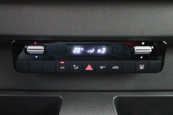 Mercedes-Benz Sprinter 317 CDI Aut. L2H1 3-Zits, Leer, Camera, Standkachel, Apple Carplay, Trekhaak, DAB, Cruise, 18" Mercedes-Benz Sprinter 317 CDI Aut. L2H1 3-Zits, Leer, Camera, Standkachel, Apple Carplay, Trekhaak, DAB, Cruise, 18"