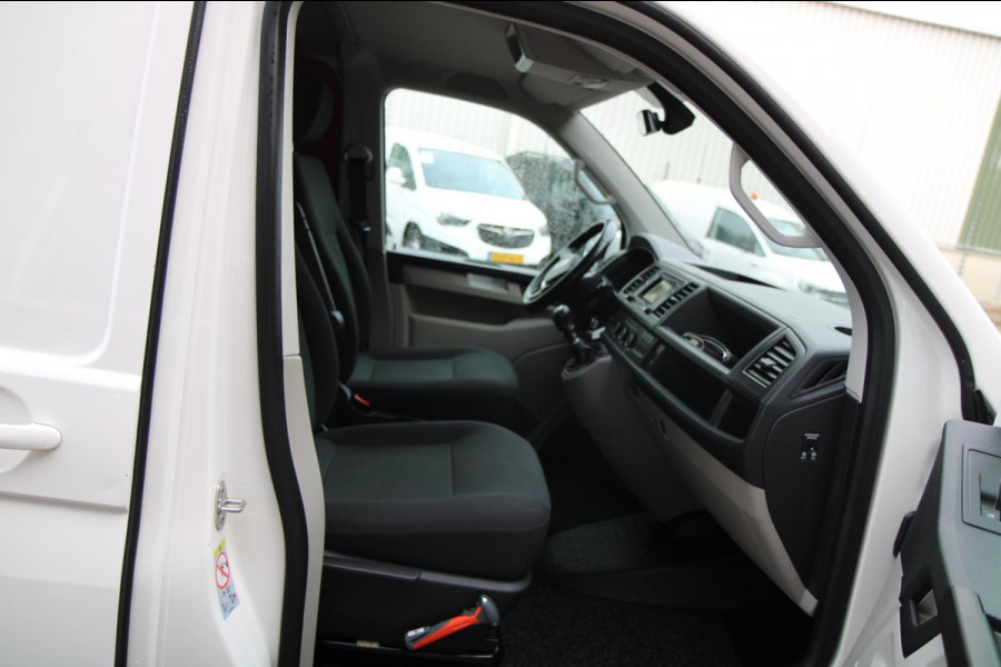 Volkswagen Transporter 2.0 TDI 114PK L1H1 Highline / Multi stuur / PDC 2x / Klep / Cruise