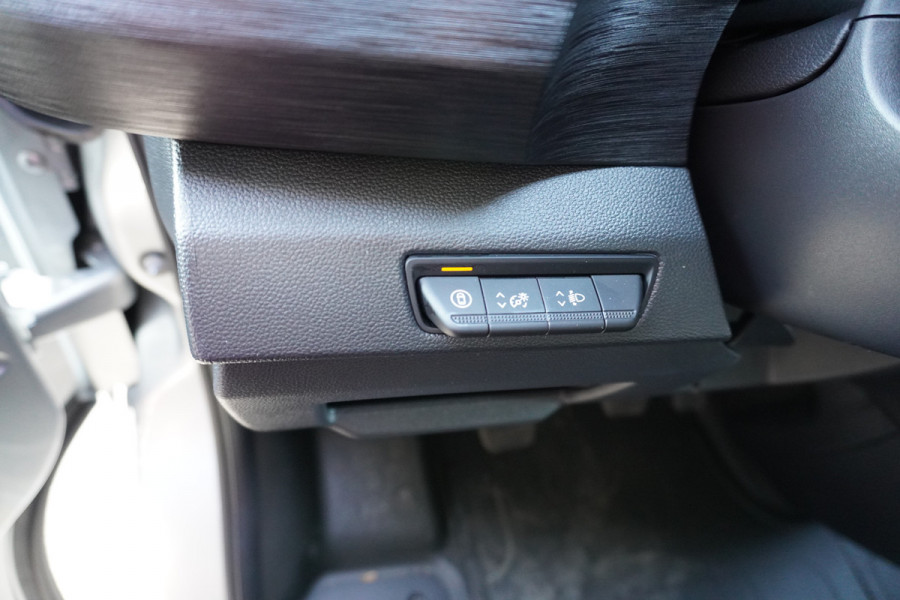 Renault Trafic 2.0 Blue dCi 170PK T30 L2H2 Complete BOTT Werkplaatsinrichting nr. V186 | Airco | Cruise | Navi | trekhaak