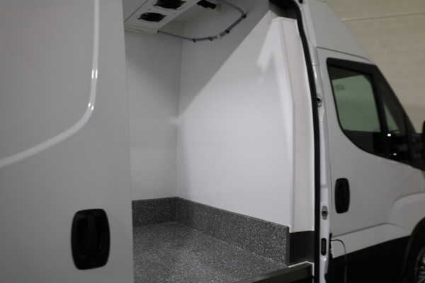 Iveco Daily 35S18 L4 H3 Hi-Matic Automaat Koelwagen Vrieswagen Iveco Daily 35S18 L4 H3 Hi-Matic Automaat Koelwagen Vrieswagen