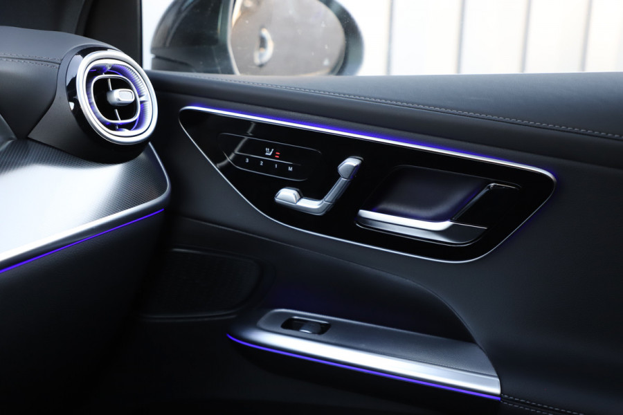 Mercedes-Benz GLC 300e AMG 4-Matic | 313PK | Pano | Sfeerverlichting | Distronic | Memory | Stuurwielverw. | Standkachel | Trekhaak | Stoelverw. | Mercedes-Benz GLC 300e AMG 4-Matic | 313PK | Pano | Sfeerverlichting | Distronic | Memory | Stuurwielverw. | Standkachel | Trekhaak | Stoelverw. |