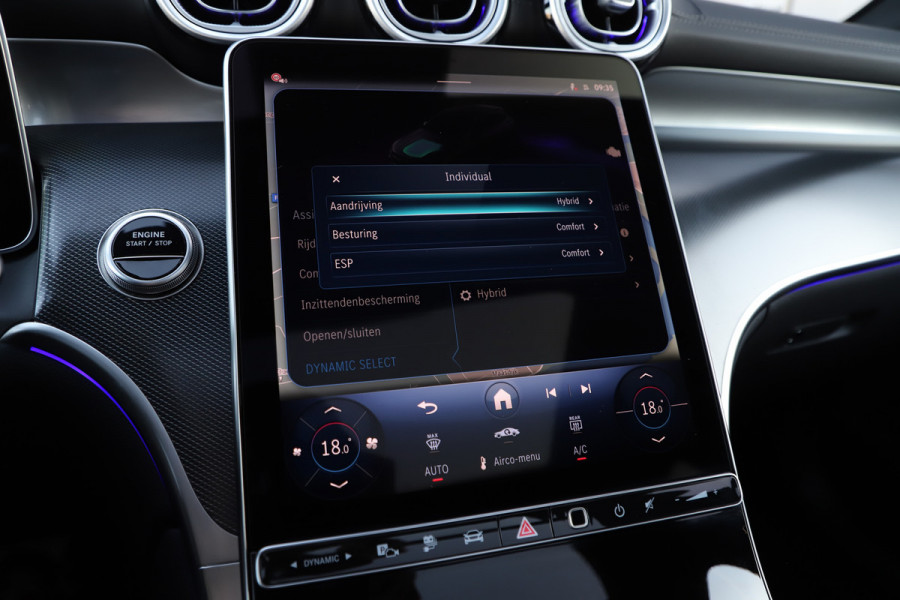 Mercedes-Benz GLC 300e AMG 4-Matic | 313PK | Pano | Sfeerverlichting | Distronic | Memory | Stuurwielverw. | Standkachel | Trekhaak | Stoelverw. | Mercedes-Benz GLC 300e AMG 4-Matic | 313PK | Pano | Sfeerverlichting | Distronic | Memory | Stuurwielverw. | Standkachel | Trekhaak | Stoelverw. |