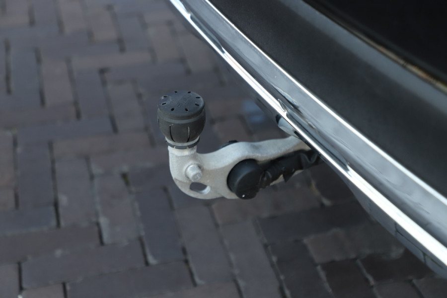 Mercedes-Benz GLC 300e AMG 4-Matic | 313PK | Pano | Sfeerverlichting | Distronic | Memory | Stuurwielverw. | Standkachel | Trekhaak | Stoelverw. | Mercedes-Benz GLC 300e AMG 4-Matic | 313PK | Pano | Sfeerverlichting | Distronic | Memory | Stuurwielverw. | Standkachel | Trekhaak | Stoelverw. |
