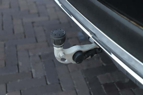 Mercedes-Benz GLC 300e AMG 4-Matic | 313PK | Pano | Sfeerverlichting | Distronic | Memory | Stuurwielverw. | Standkachel | Trekhaak | Stoelverw. | Mercedes-Benz GLC 300e AMG 4-Matic | 313PK | Pano | Sfeerverlichting | Distronic | Memory | Stuurwielverw. | Standkachel | Trekhaak | Stoelverw. |