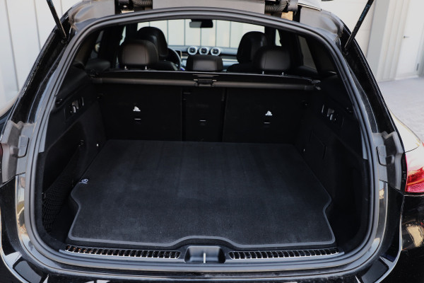 Mercedes-Benz GLC 300e AMG 4-Matic | 313PK | Pano | Sfeerverlichting | Distronic | Memory | Stuurwielverw. | Standkachel | Trekhaak | Stoelverw. | Mercedes-Benz GLC 300e AMG 4-Matic | 313PK | Pano | Sfeerverlichting | Distronic | Memory | Stuurwielverw. | Standkachel | Trekhaak | Stoelverw. |