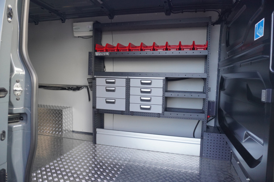 Renault Master T35 2.0 dCi 170PK L3H2 Extra Laadruimte inrichting nr. V110 | Airco | Cruise | Camera | Navi |  Oprijschans | Flitsbalk