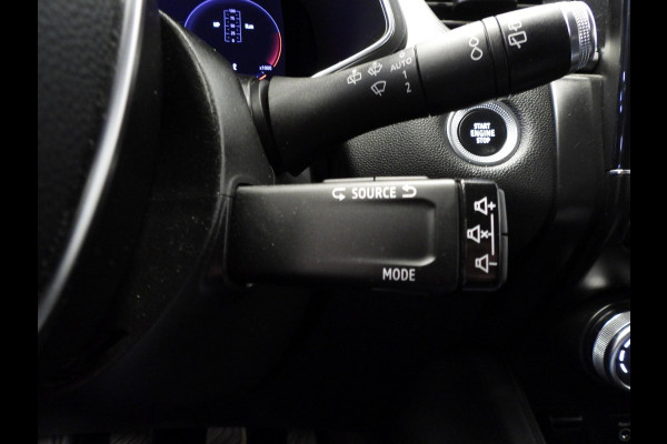 Renault Captur 1.3 TCe 140PK Intens NAVI/CAMERA/TREKHAAK/18"LMV!