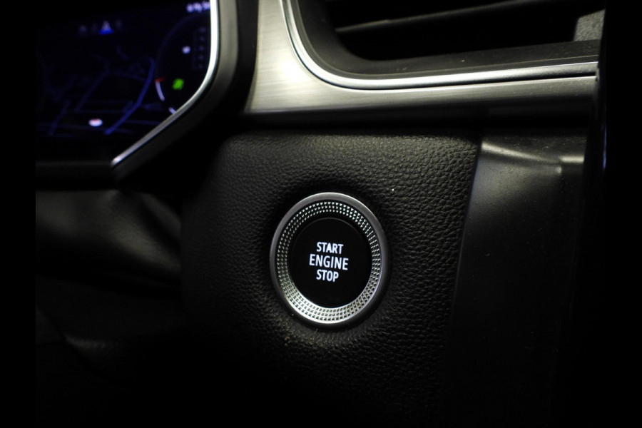 Renault Captur 1.3 TCe 140PK Intens NAVI/CAMERA/TREKHAAK/18"LMV!